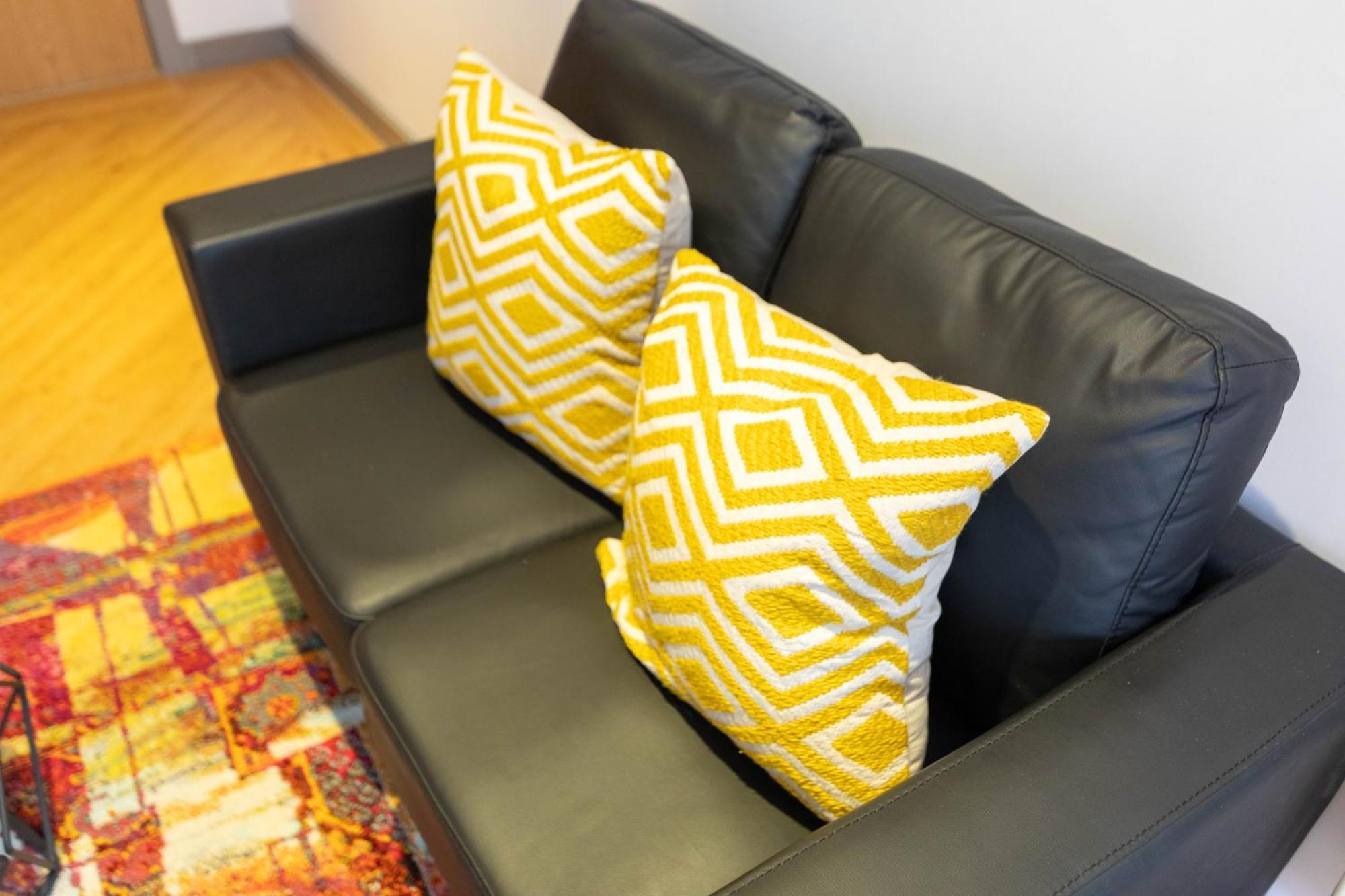 Princess Lofts City Centre Studios With Nespresso Coffee Machines & New Fast Wifi By Stayright Swansea Eksteriør billede